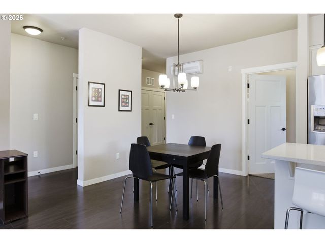 13925 Sw MERIDIAN St 202, Beaverton, OR 97005