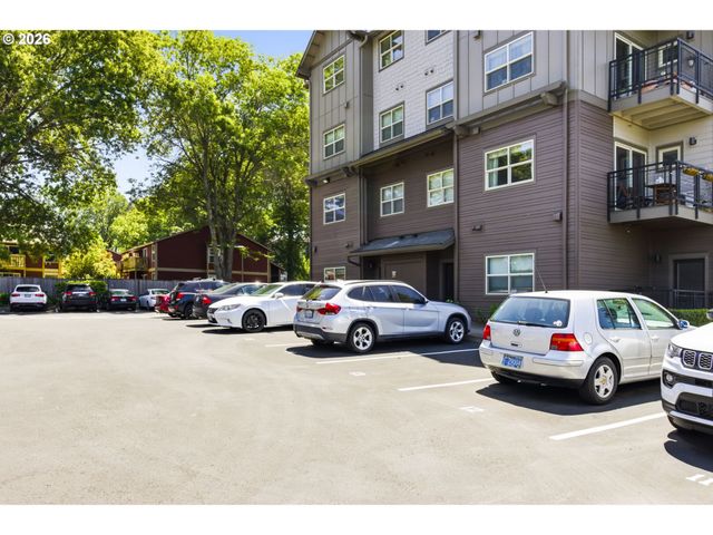 13925 Sw MERIDIAN St 202, Beaverton, OR 97005