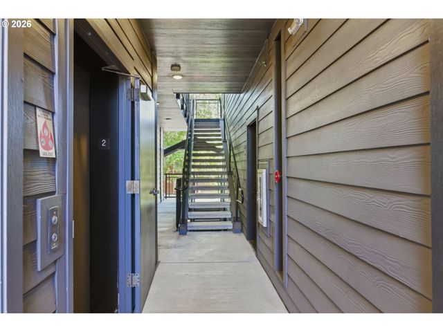 13925 Sw MERIDIAN St 202, Beaverton, OR 97005