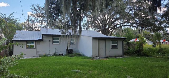 210 S 15TH STREET, Palatka, FL 32177