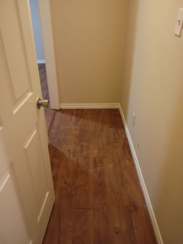 2112 W Bond Street, Denison, TX 75020