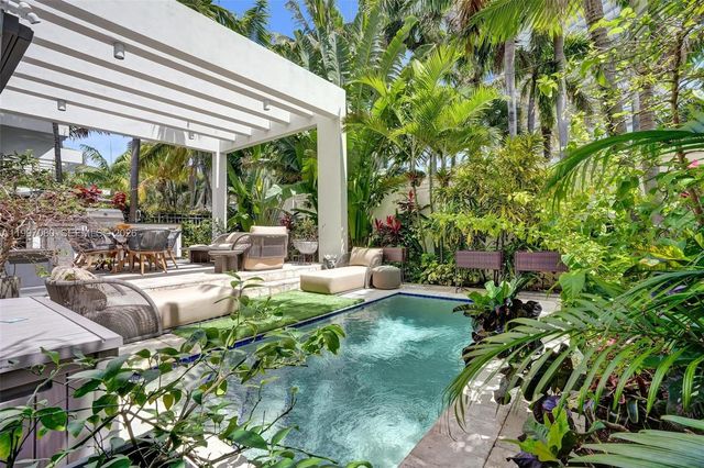 18985 Atlantic Blvd, Sunny Isles Beach, FL 33160