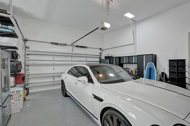 18985 Atlantic Blvd, Sunny Isles Beach, FL 33160