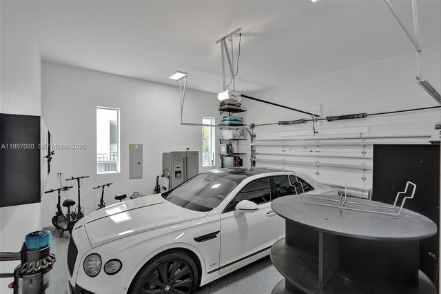 18985 Atlantic Blvd, Sunny Isles Beach, FL 33160