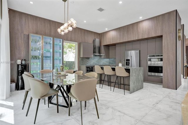 18985 Atlantic Blvd, Sunny Isles Beach, FL 33160