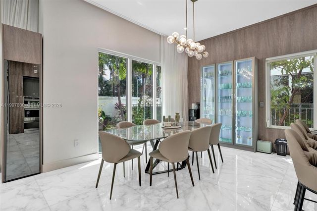18985 Atlantic Blvd, Sunny Isles Beach, FL 33160