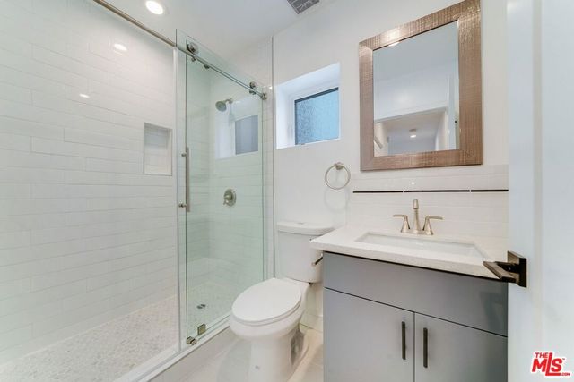 1800 S Highland Avenue, Los Angeles, CA 90019
