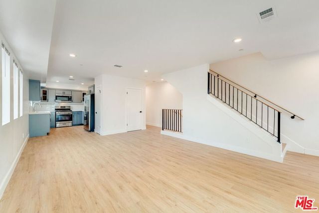 1800 S Highland Avenue, Los Angeles, CA 90019