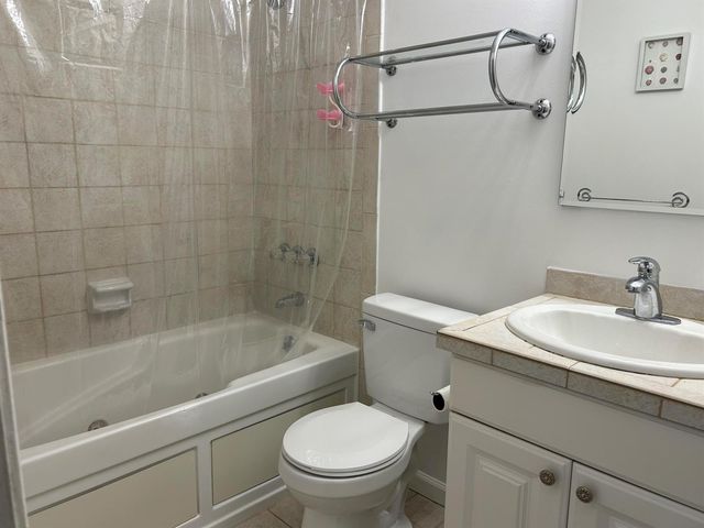 1851 NE 62nd Street 527, Fort Lauderdale, FL 33308