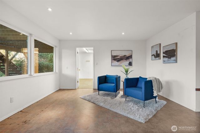 15233 22nd Avenue SW, Burien, WA 98166