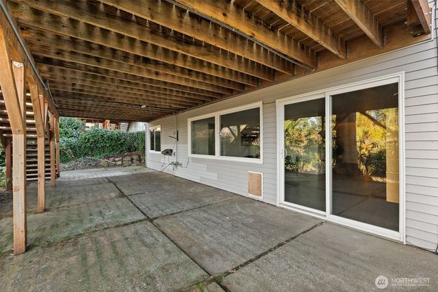 15233 22nd Avenue SW, Burien, WA 98166