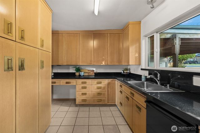 15233 22nd Avenue SW, Burien, WA 98166