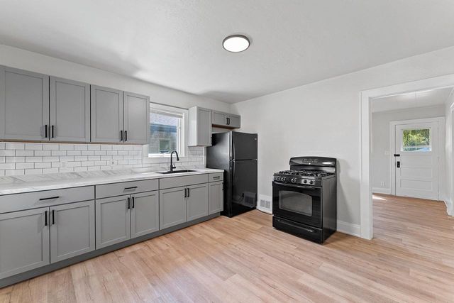 1021 KLAUS STREET, Green Bay, WI 54302