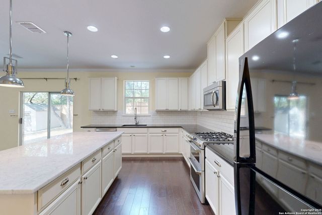 11934 TOKYO, San Antonio, TX 78230