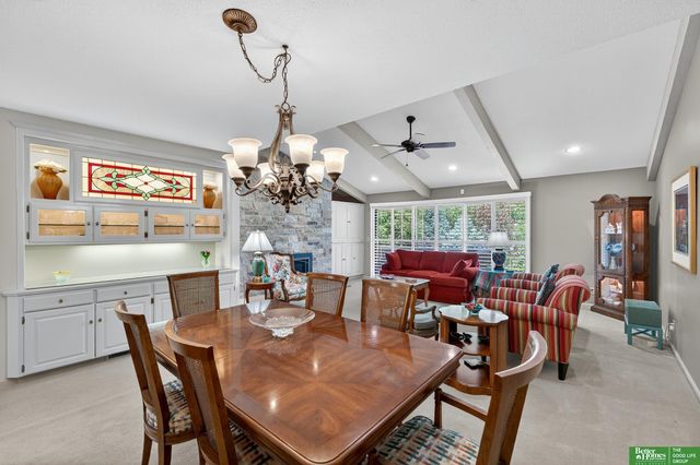 832 S 112 Plaza, Omaha, NE 68154