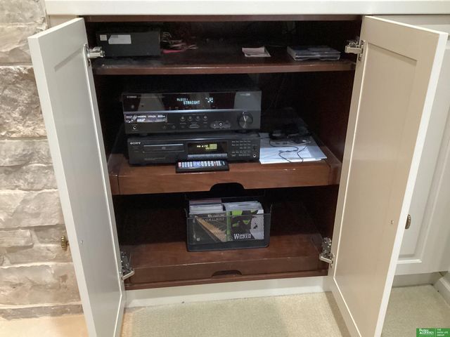 832 S 112 Plaza, Omaha, NE 68154