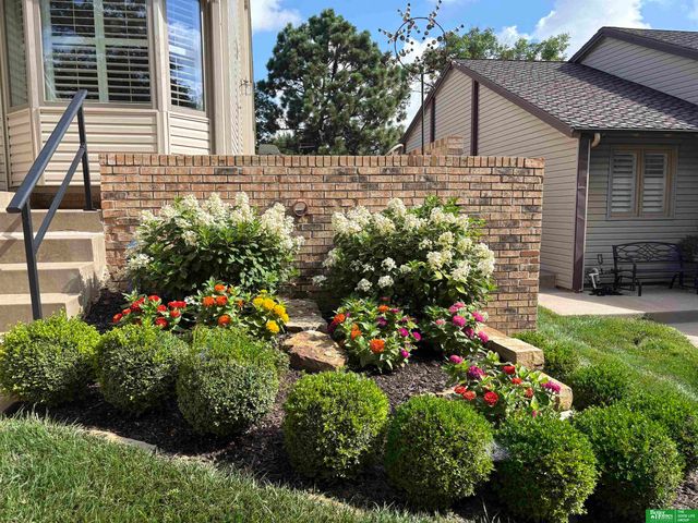 832 S 112 Plaza, Omaha, NE 68154