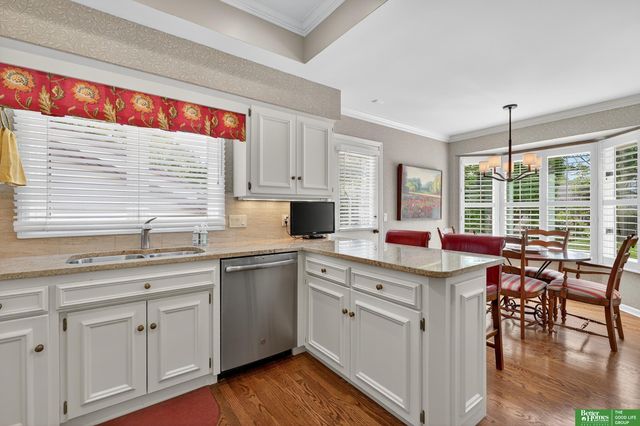 832 S 112 Plaza, Omaha, NE 68154