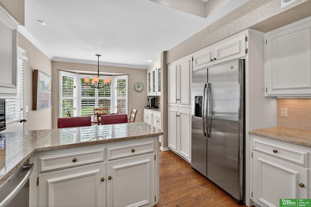 832 S 112 Plaza, Omaha, NE 68154