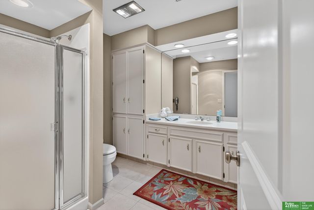 832 S 112 Plaza, Omaha, NE 68154