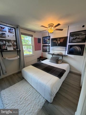 5 ALDEN CT, Sterling, VA 20165