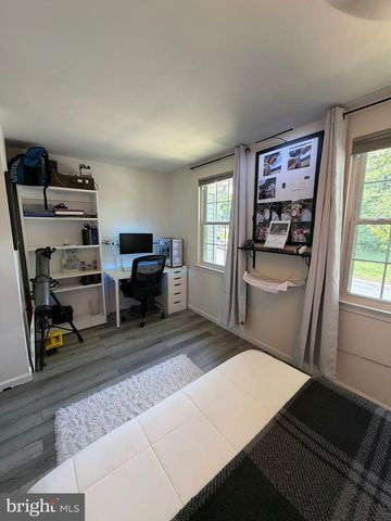 5 ALDEN CT, Sterling, VA 20165