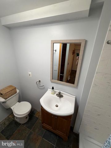 5 ALDEN CT, Sterling, VA 20165