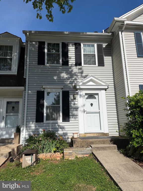 5 ALDEN CT, Sterling, VA 20165
