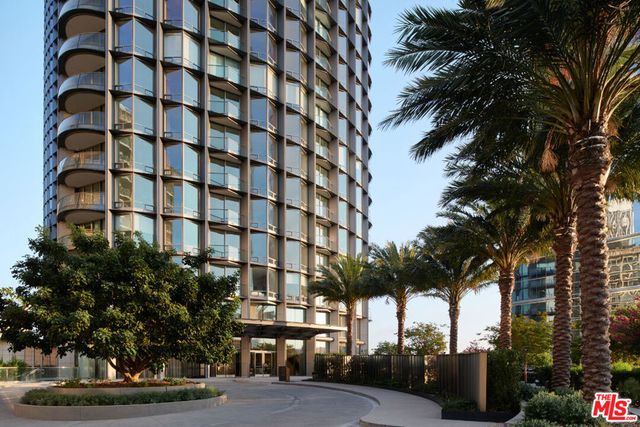 211 W Elm Court 17A, Los Angeles, CA 90067