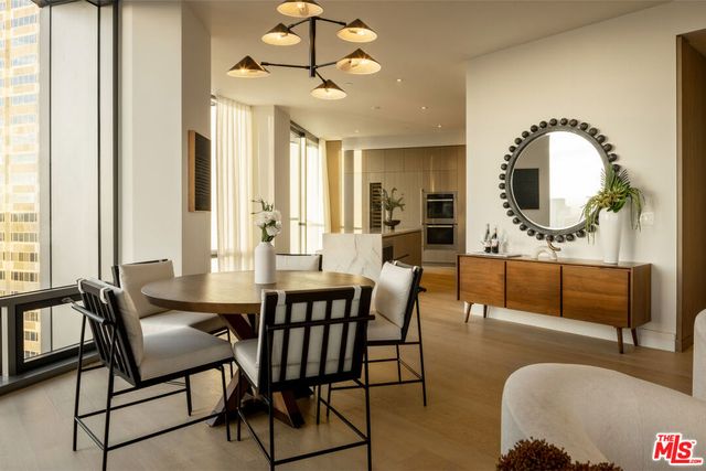 211 W Elm Court 17A, Los Angeles, CA 90067