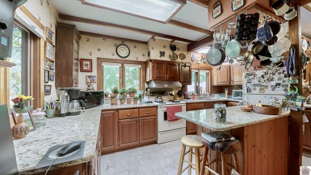 2539 Springhill Rd., Clinton, KY 42031