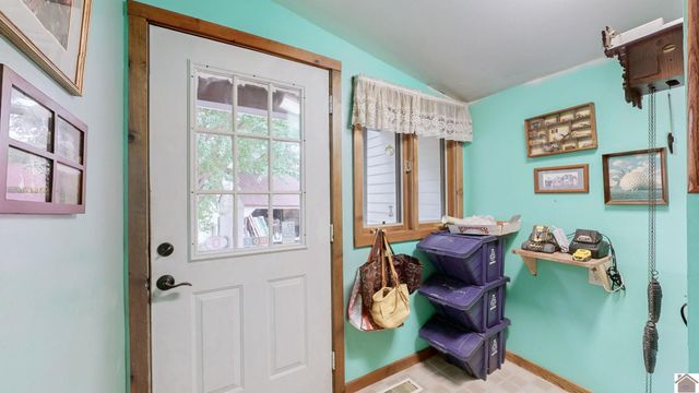 2539 Springhill Rd., Clinton, KY 42031