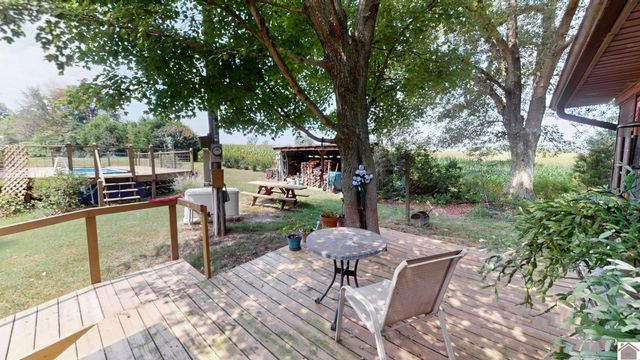 2539 Springhill Rd., Clinton, KY 42031