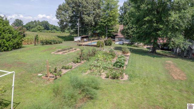 2539 Springhill Rd., Clinton, KY 42031