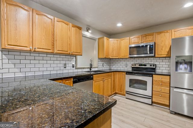5361 Hog Mountain Road, Flowery Branch, GA 30542
