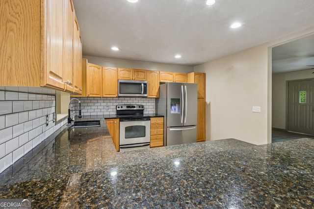5361 Hog Mountain Road, Flowery Branch, GA 30542