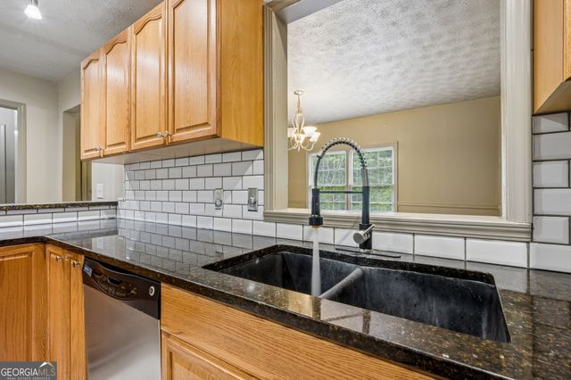 5361 Hog Mountain Road, Flowery Branch, GA 30542