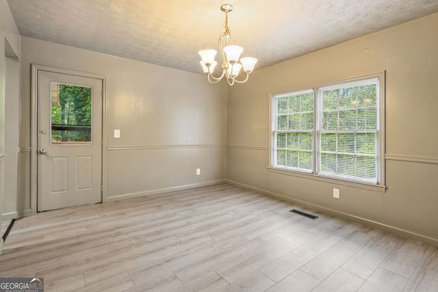 5361 Hog Mountain Road, Flowery Branch, GA 30542