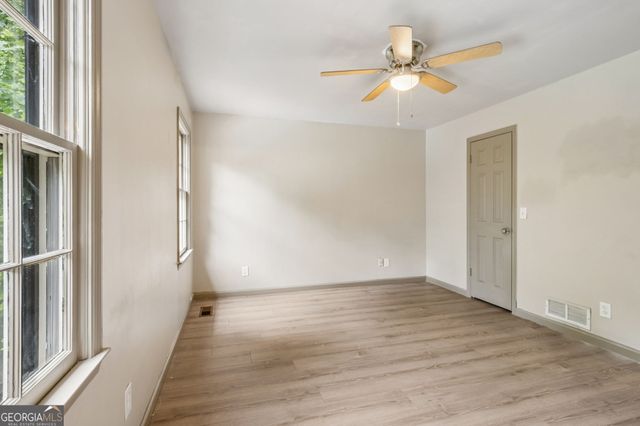 5361 Hog Mountain Road, Flowery Branch, GA 30542