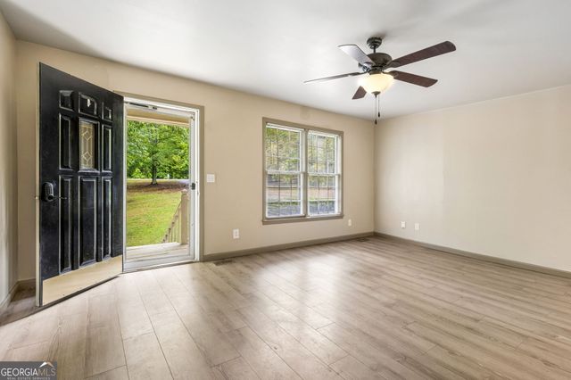 5361 Hog Mountain Road, Flowery Branch, GA 30542