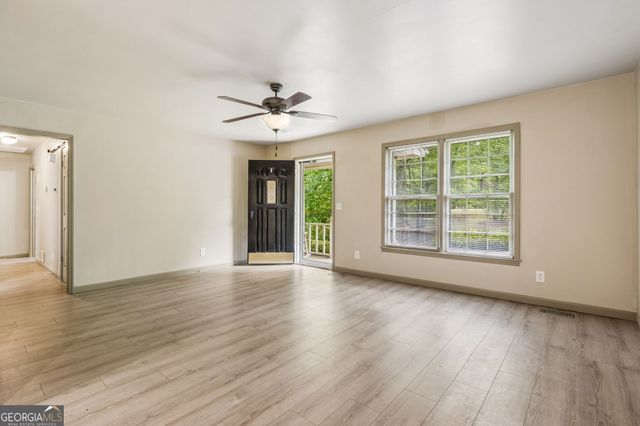 5361 Hog Mountain Road, Flowery Branch, GA 30542