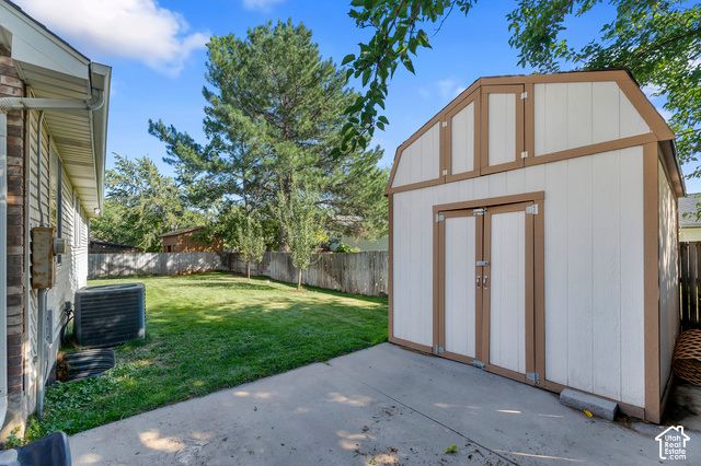 3925 W DUNKELD ST, South Jordan, UT 84095