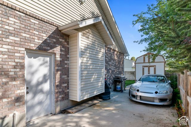 3925 W DUNKELD ST, South Jordan, UT 84095