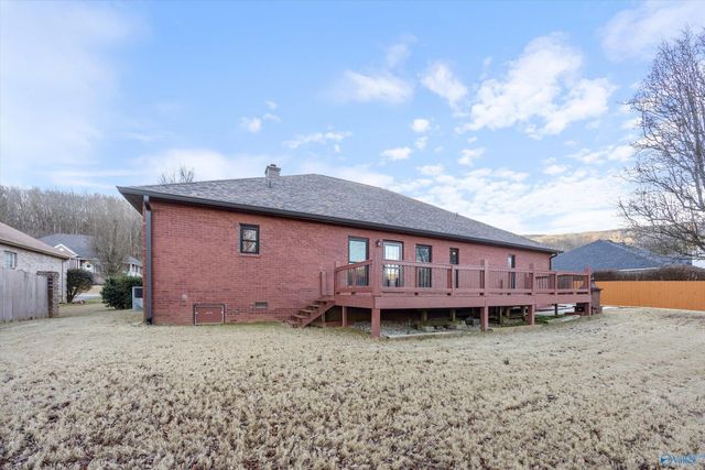 2316 Little Cove Road, Owens Cross Roads, AL 35763