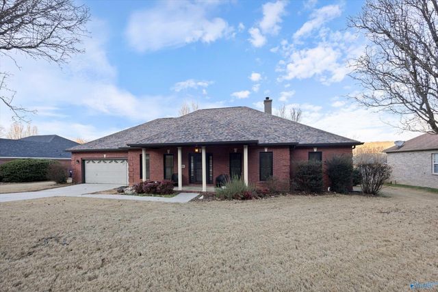 2316 Little Cove Road, Owens Cross Roads, AL 35763