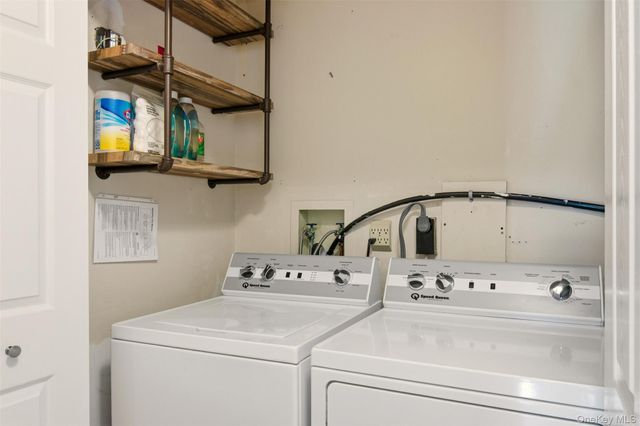 27 Hearthside Drive, Mount Sinai, NY 11766