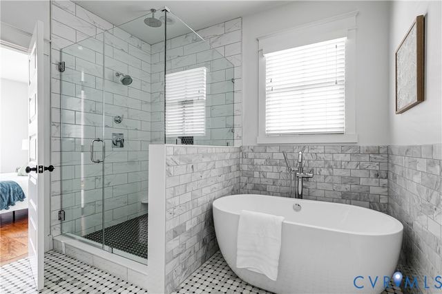 2112 E Clay St, Richmond, VA 23223