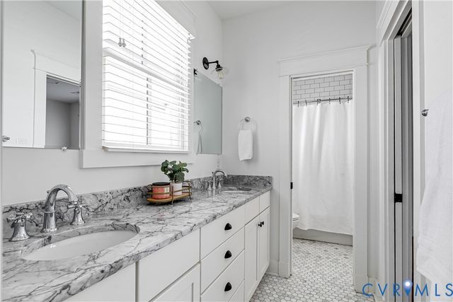 2112 E Clay St, Richmond, VA 23223