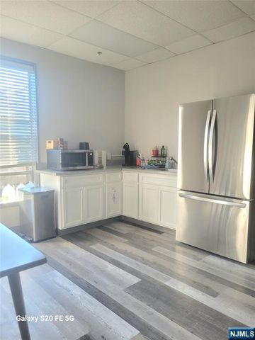 160 Legrand Avenue, Northvale, NJ 07647