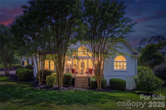18928 Peninsula Point Drive, Cornelius, NC 28031
